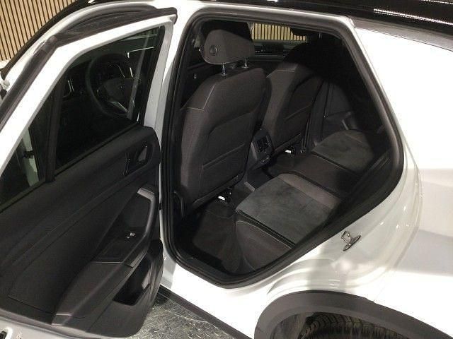Gebraucht VW T-Roc R-line 150 PS (110 kW) 2025 Pure white (weiß) SUV