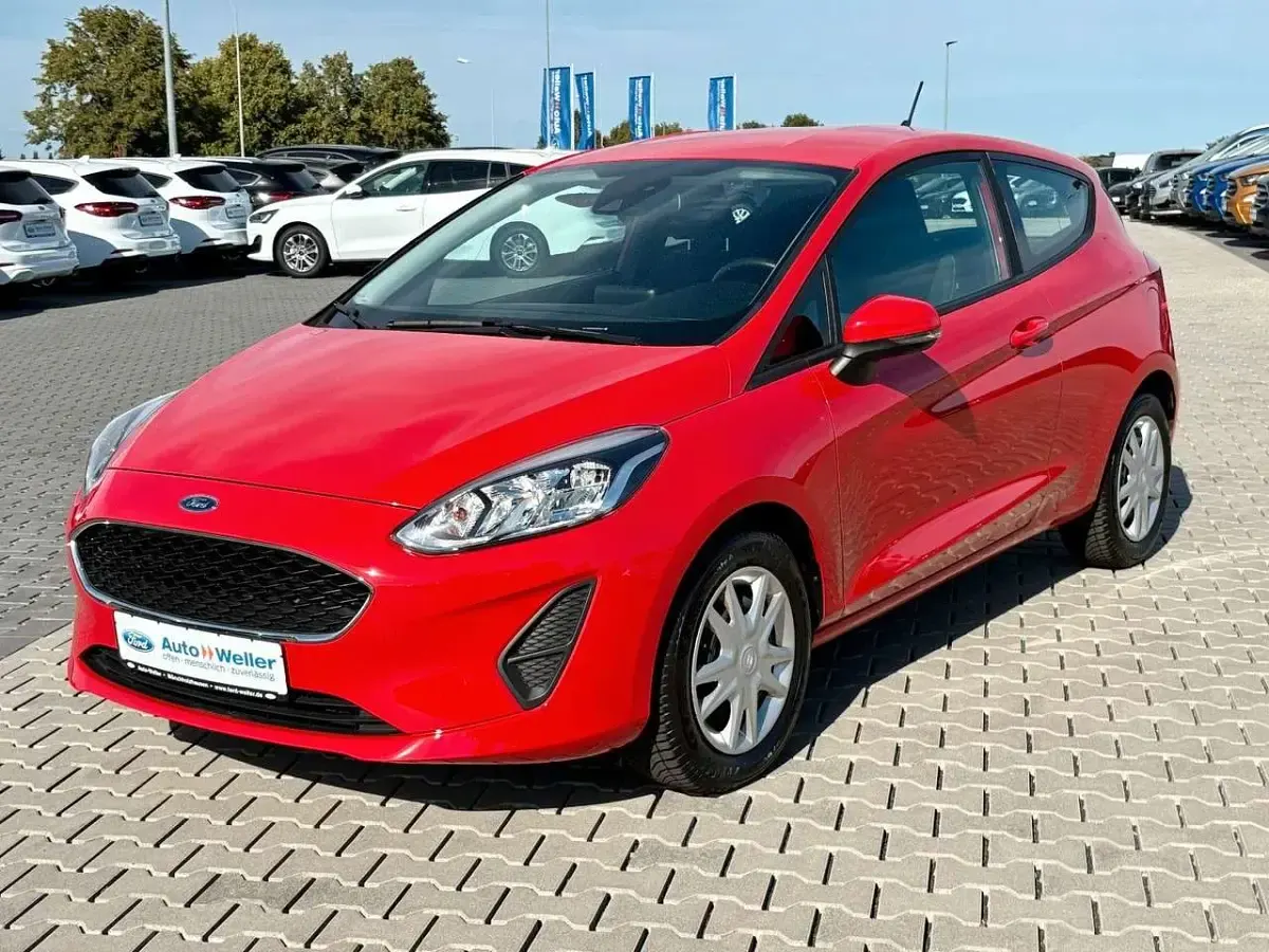 Usata Ford Fiesta Cool & Connect 75 CV (55 kW) 2021 Rosso Utilitaria