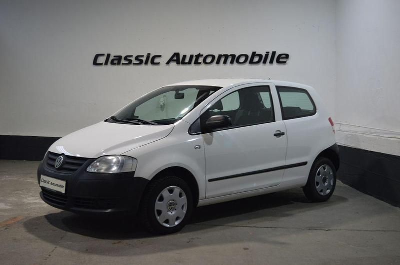 Gebraucht VW Fox 54 PS (39 kW) 2008 Weiß Kleinwagen
