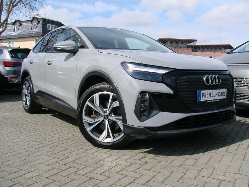 Gebraucht Audi e-tron Sportback 125 kW (170 PS) 2023 Mondsteingrau SUV