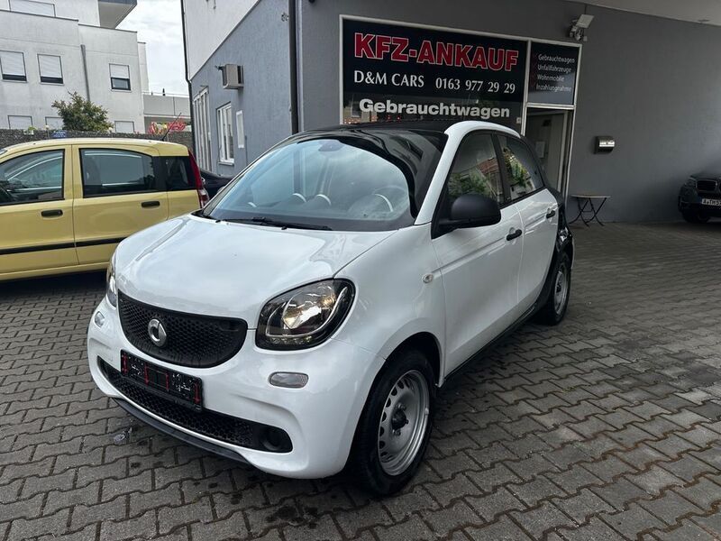 Weiß Gebraucht 2015 Smart ForFour Basis Limousine | 5.499 € (Fairer Preis) - Bild 1/4