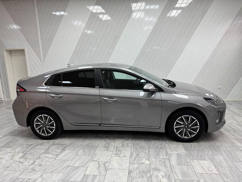 Grau Gebraucht 2021 Hyundai Ioniq 6 Prime Limousine | 17.850 € (Fairer Preis) - Bild 1/4