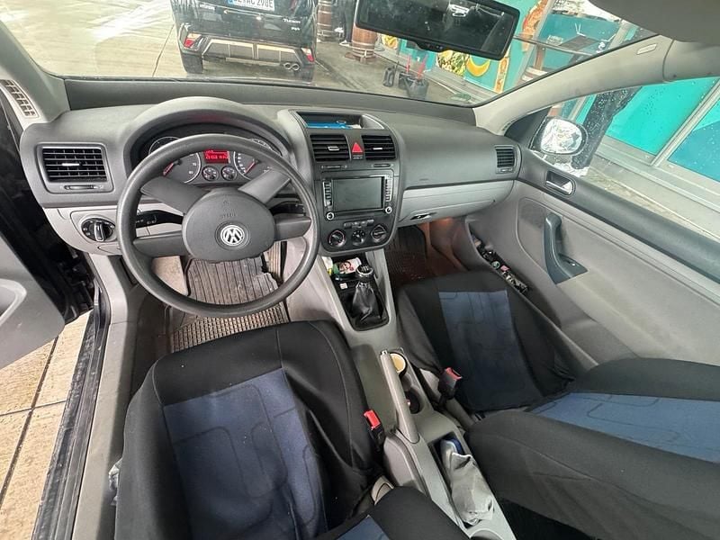 Gebraucht VW Golf IV 105 PS (77 kW) 2004 Schwarz Kleinwagen