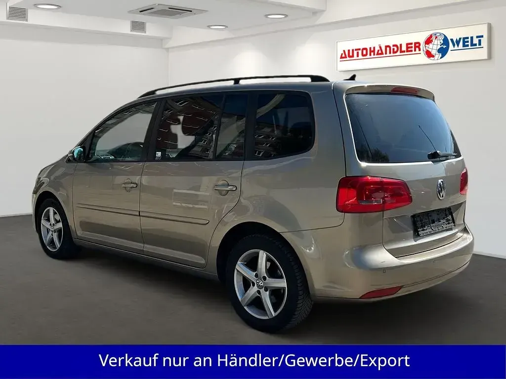 Gebraucht VW Touran 105 PS (77 kW) 2012 Gelb Van / Kleinbus