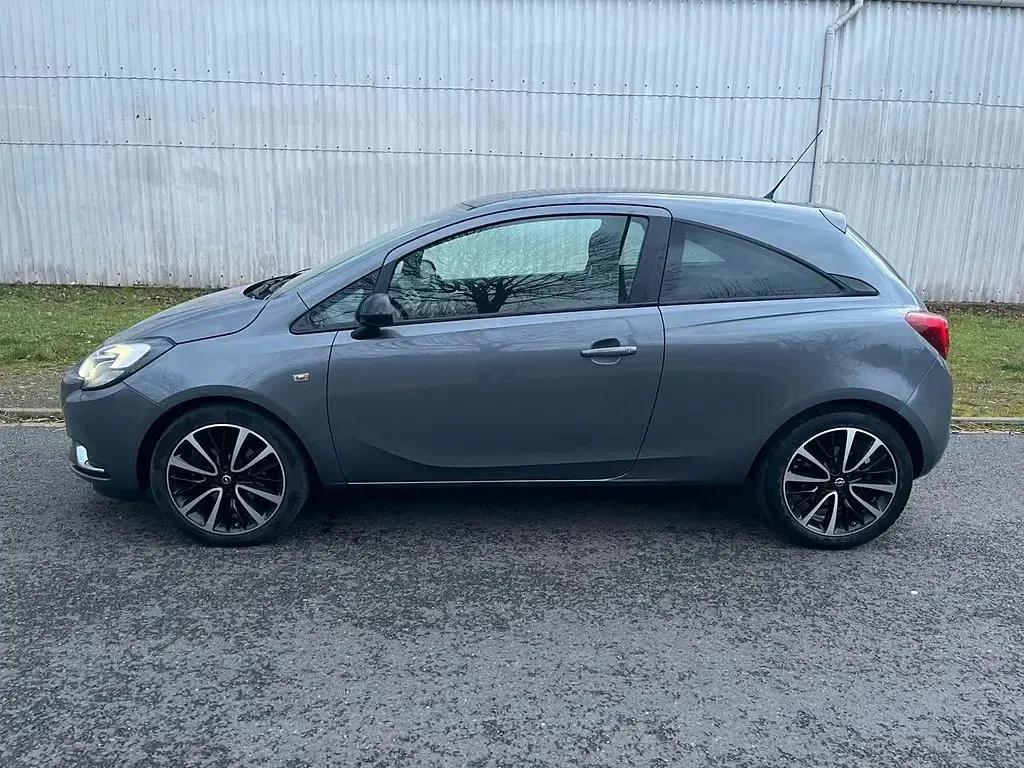 Gebraucht Opel Corsa Edition 101 PS (74 kW) 2015 Grau Kleinwagen