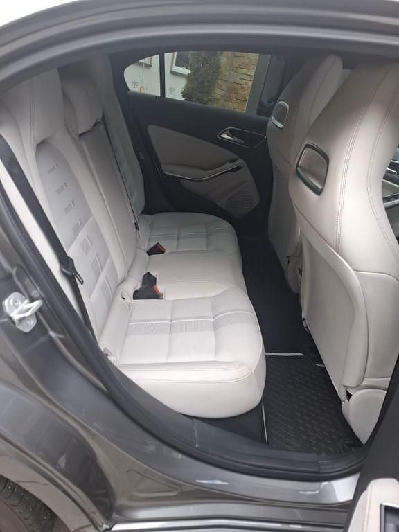 Gebraucht Mercedes 200 156 PS (114 kW) 2017 Grau Limousine