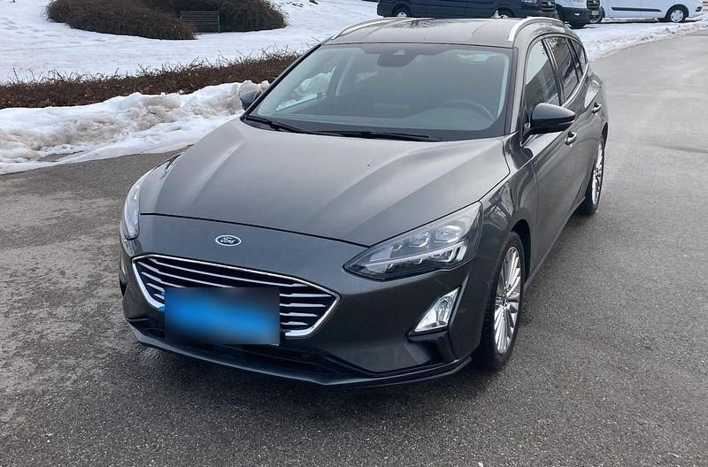Grau Gebraucht 2019 Ford Focus Cool & Connect Kombi | 13.550 € (Fairer Preis) - Bild 1/4