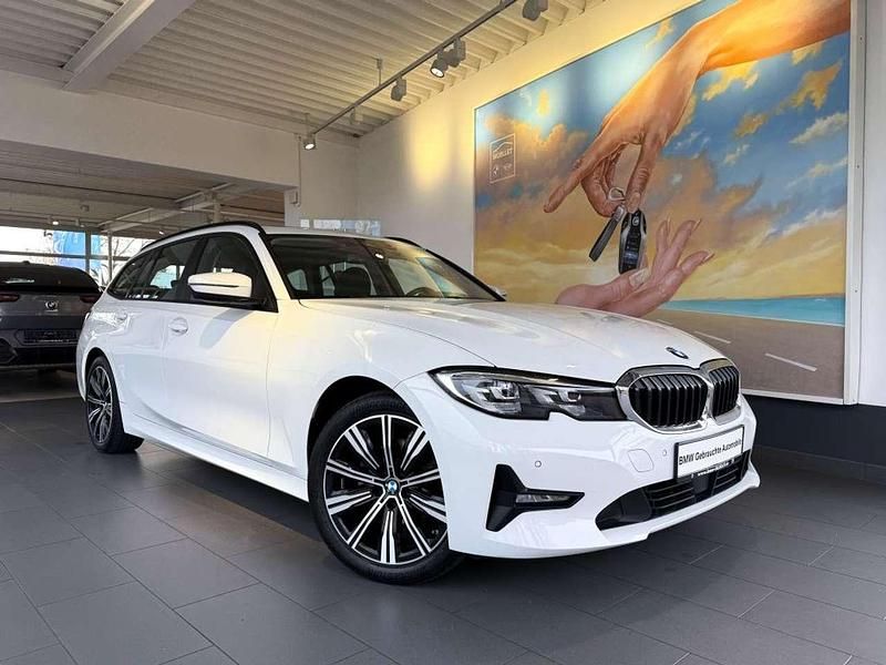 Gebraucht BMW 320 Sport Line 190 PS (139 kW) 2022 Alpinweiss 3 Kombi