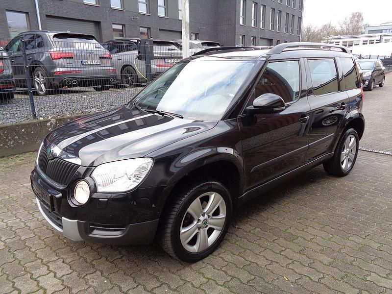Schwarz Gebraucht 2013 Skoda Yeti Elegance SUV | 9.990 € (Guter Preis) - Bild 1/4