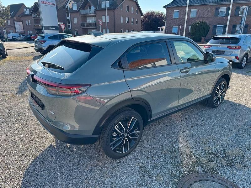 Neu Honda HR-V Elegance 131 PS (96 kW) 2025 Grün SUV