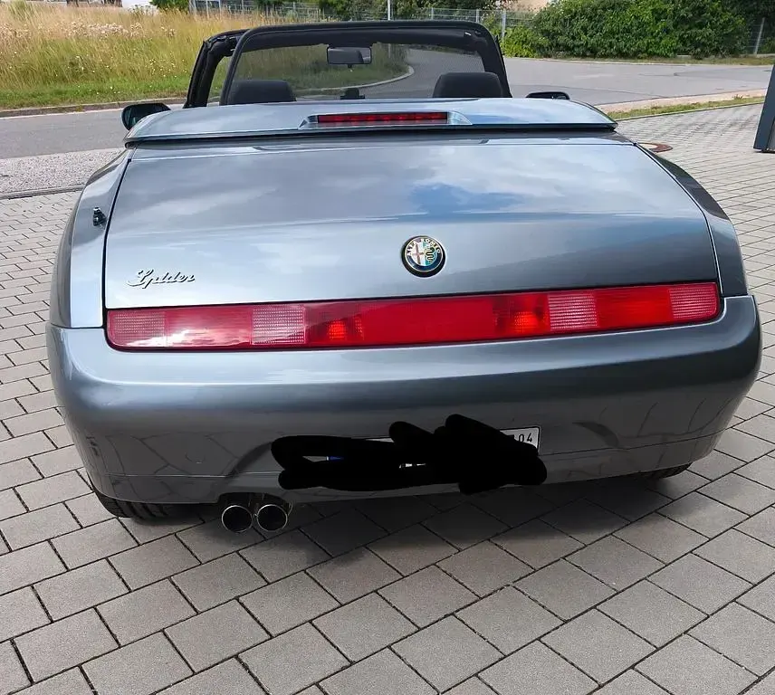Gebraucht Alfa Romeo Spider 150 PS (110 kW) 2002 Grau Cabrio