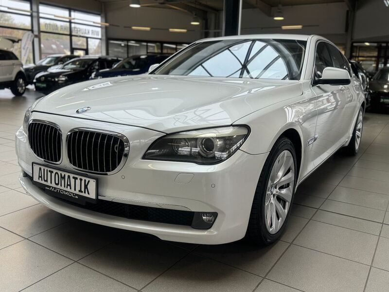 Mineralweiss metallic Gebraucht 2010 BMW ActiveHybrid 7 Sport Line Limousine | 12.850 € - Bild 1/4