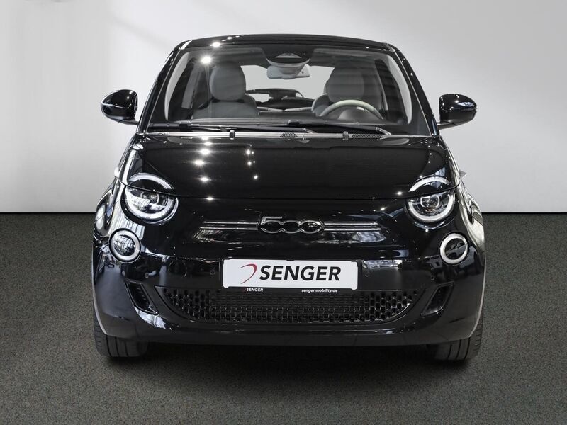 Gebraucht Fiat 500e La Prima 86 kW (118 PS) 2023 Schwarz Kleinwagen