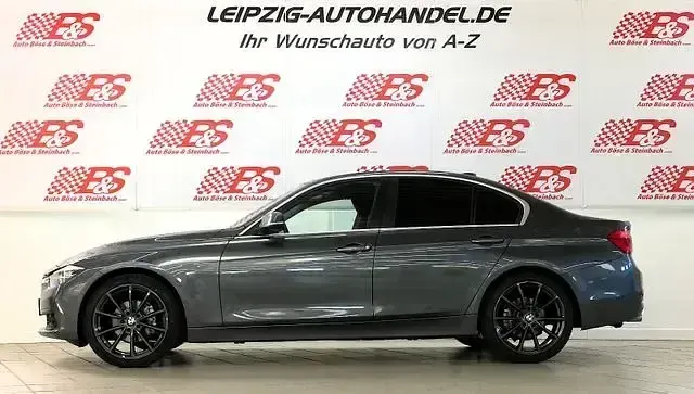 Occasion BMW 318 Advantage 150 ch (110 kW) 2018 Gris Berline