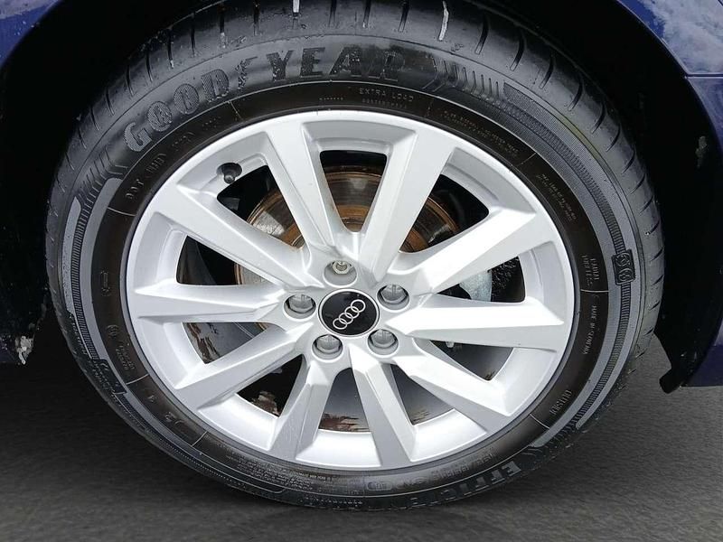 Gebraucht Audi A1 95 PS (69 kW) 2025 Navarrablau metallic Limousine