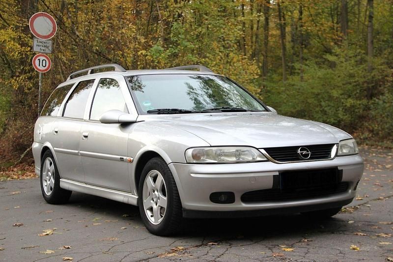 Gebraucht 2000 Opel Vectra Kombi | 1.050 € (Guter Preis) - Bild 1/4