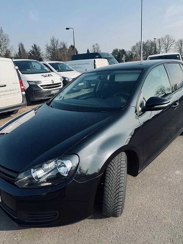 Gebraucht VW Golf VI 80 PS (58 kW) 2009 Schwarz Kleinwagen