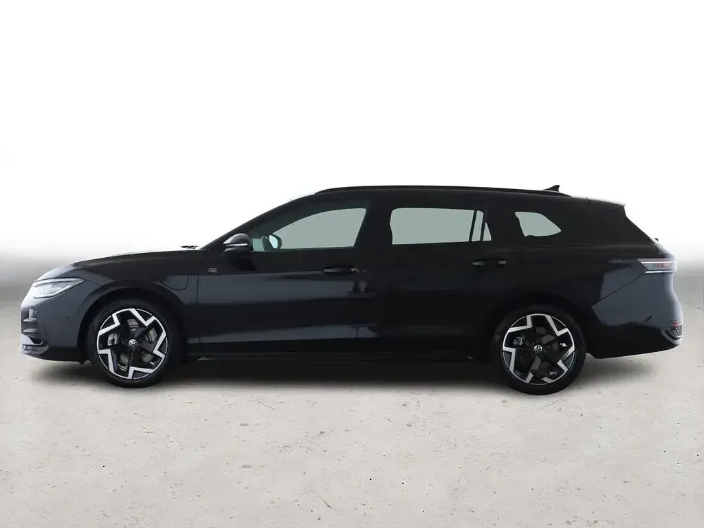 Gebraucht VW Passat Style 177 PS (130 kW) 2025 Schwarz Kombi