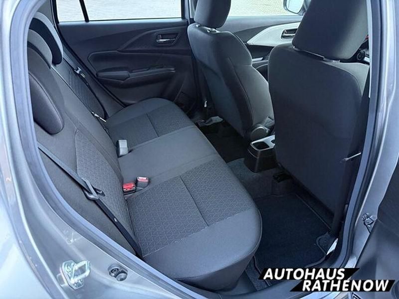 Neu Suzuki Swift 83 PS (61 kW) 2025 Silber Kleinwagen