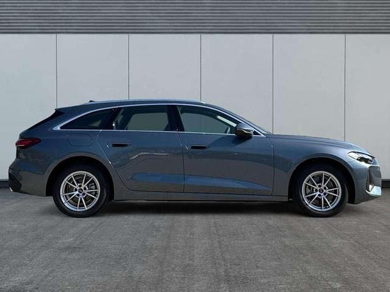 Second-hand Audi A5 Basis 204 CP (150 kW) 2024 Albastru Break