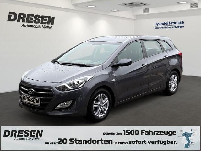 Gebraucht Hyundai i30 Classic 101 PS (74 kW) 2015 Grau Kombi