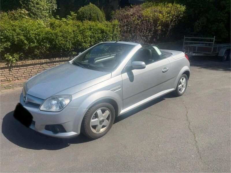 Blau Gebraucht 2005 Opel Tigra Eco Cabrio | 2.600 € (Fairer Preis) - Bild 1/4