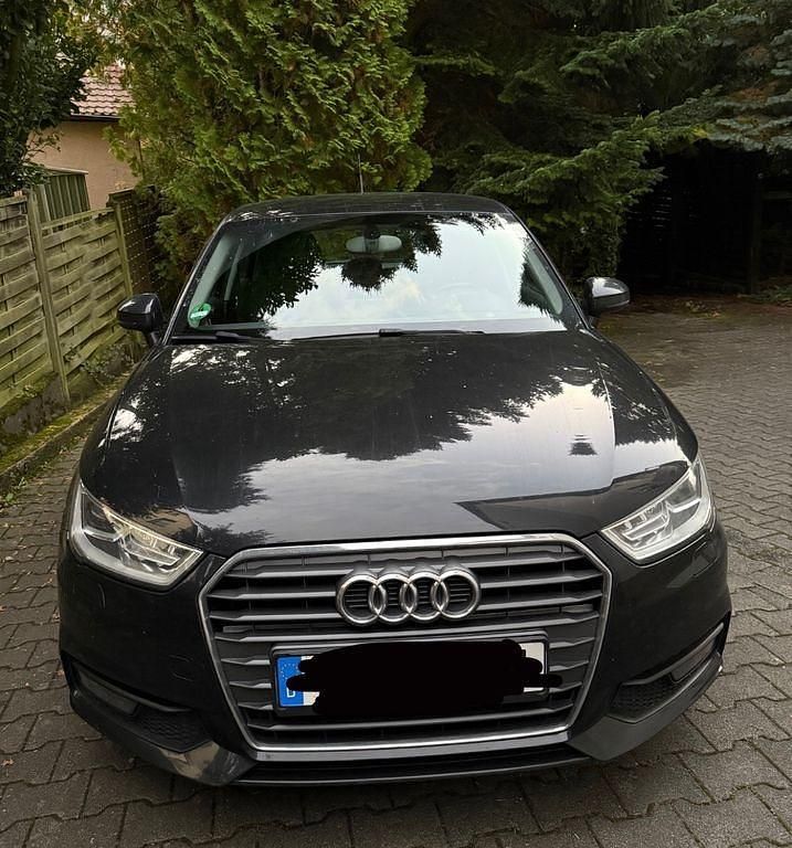 Schwarz Gebraucht 2017 Audi A1 Sportback Sport Kleinwagen | 8.500 € (Guter Preis) - Bild 1/4