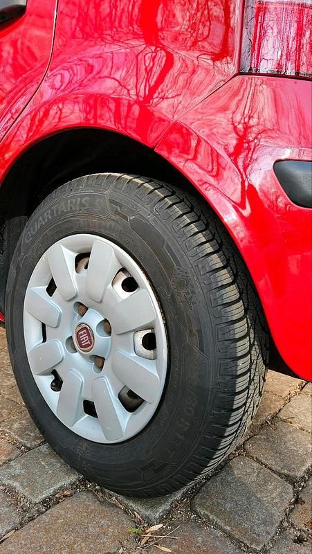 Gebraucht Fiat Panda 60 PS (44 kW) 2010 Rot Kleinwagen