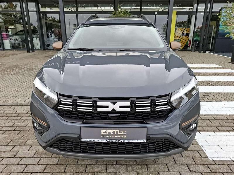 Neu Dacia Jogger Extreme 101 PS (74 kW) 2025 Schiefergrau Van / Kleinbus