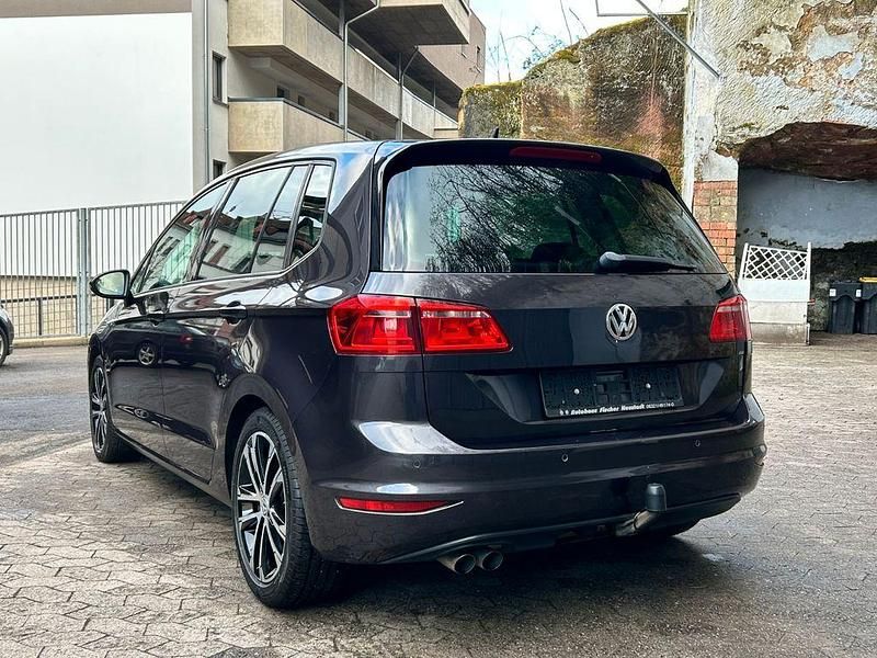 Gebraucht VW Golf VII LOUNGE 150 PS (110 kW) 2015 Grau Limousine