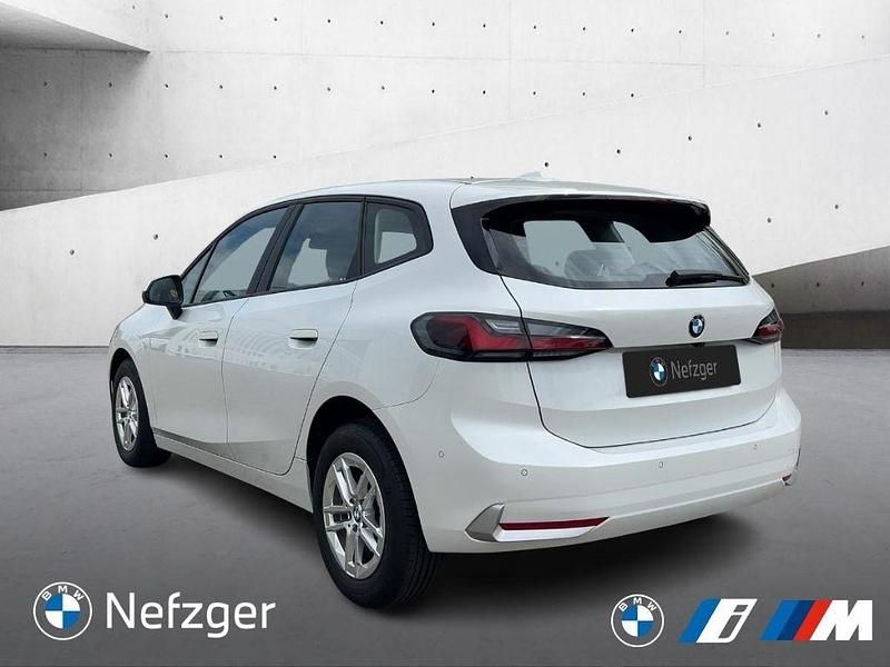Gebraucht BMW 218 Active Tourer Efficient Dynamics 136 PS (100 kW) 2022 Weiss Van / Kleinbus