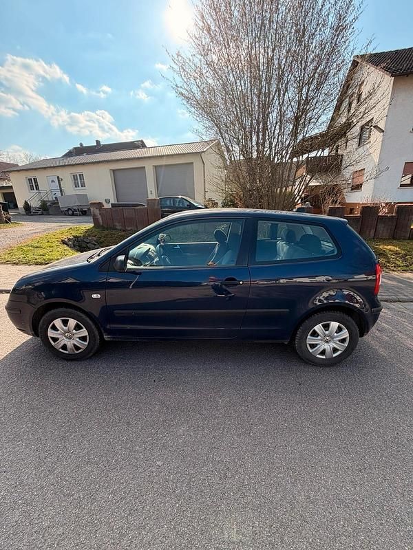 Gebraucht VW Polo 54 PS (39 kW) 2004 Blau Kleinwagen