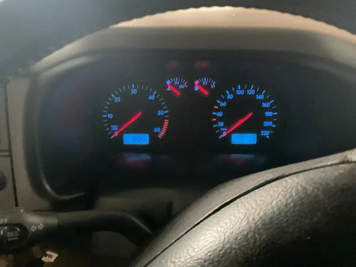 Gebraucht VW T4 140 PS (102 kW) 1999 Blau Van