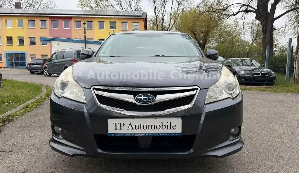 Gebraucht Subaru Legacy 150 PS (110 kW) 2011 Grau Limousine