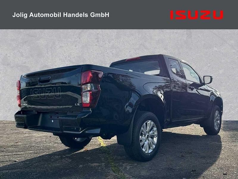 Neu Isuzu D-Max 163 PS (119 kW) 2025 Schwarz SUV