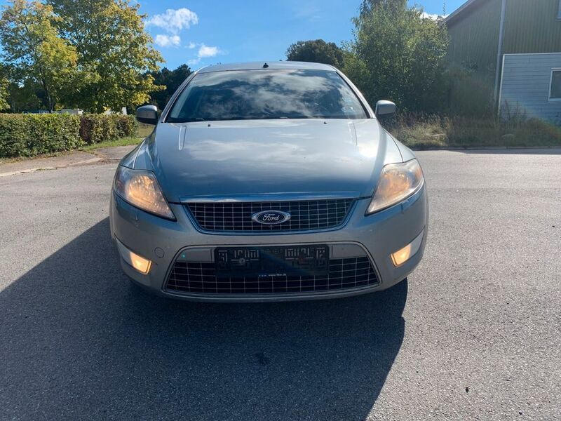 Gebraucht Ford Mondeo Titanium 220 PS (161 kW) 2007 Silber Limousine