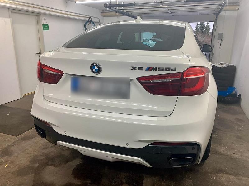 Gebraucht BMW X6 M50 381 PS (280 kW) 2016 Weiß SUV