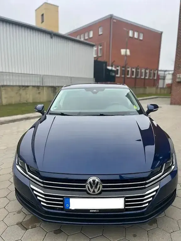 Gebraucht VW Arteon 150 PS (110 kW) 2018 Blau Kleinwagen