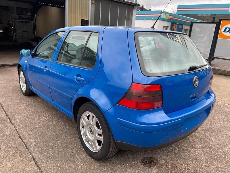Gebraucht VW Golf IV 105 PS (77 kW) 2000 Blau Kleinwagen