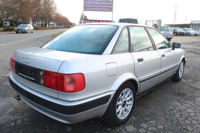 Gebraucht Audi 80 116 PS (85 kW) 1994 Grau Limousine