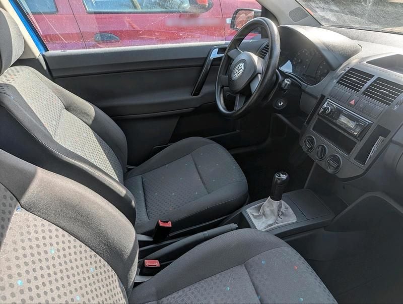 Gebraucht VW Polo 64 PS (47 kW) 2003 Blau Kleinwagen