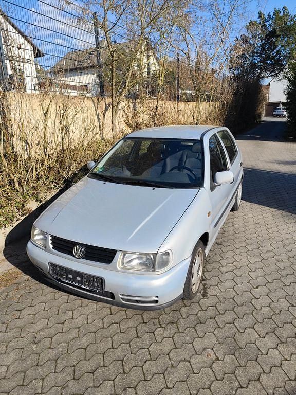 Gebraucht VW Polo Highline 60 PS (44 kW) 1999 Silber Kombi