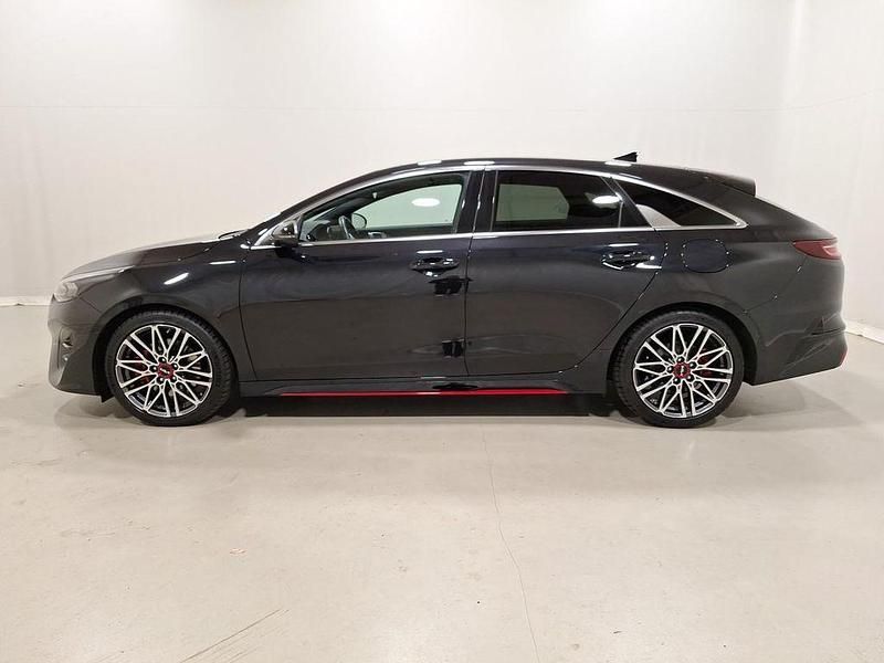Gebraucht Kia ProCeed GT 204 PS (150 kW) 2023 Black pearl m Kleinwagen