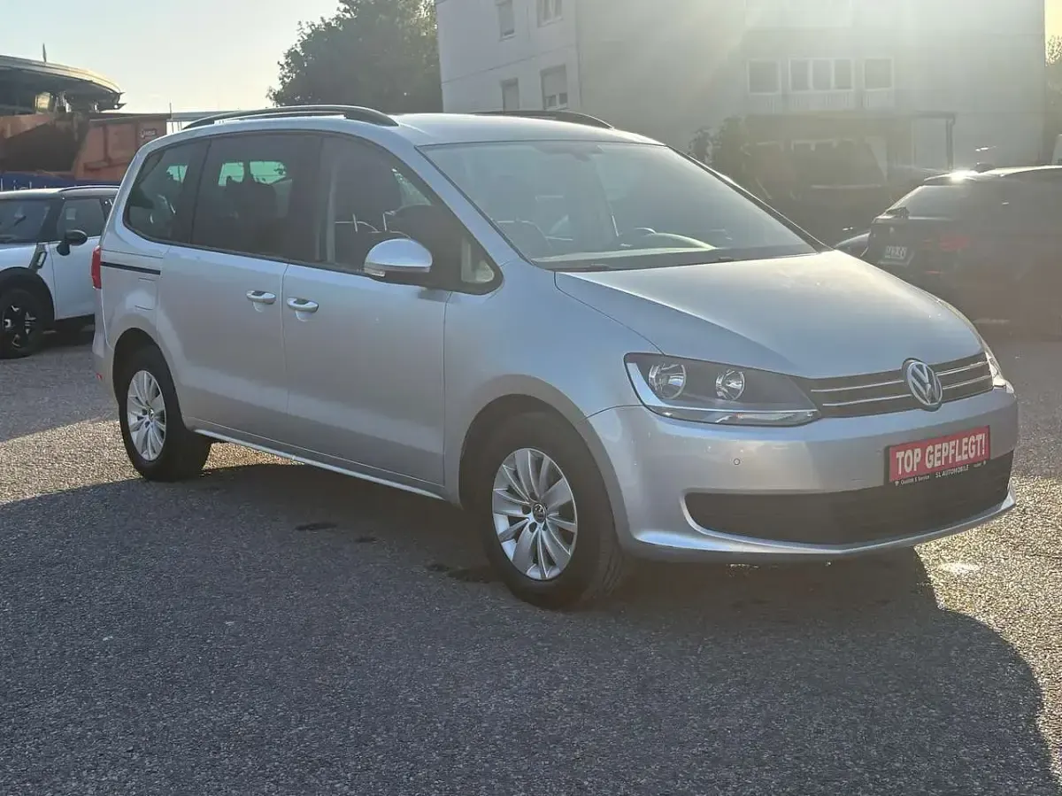 Gebraucht VW Sharan 140 PS (102 kW) 2011 Reflexsilber metallic Van / Kleinbus