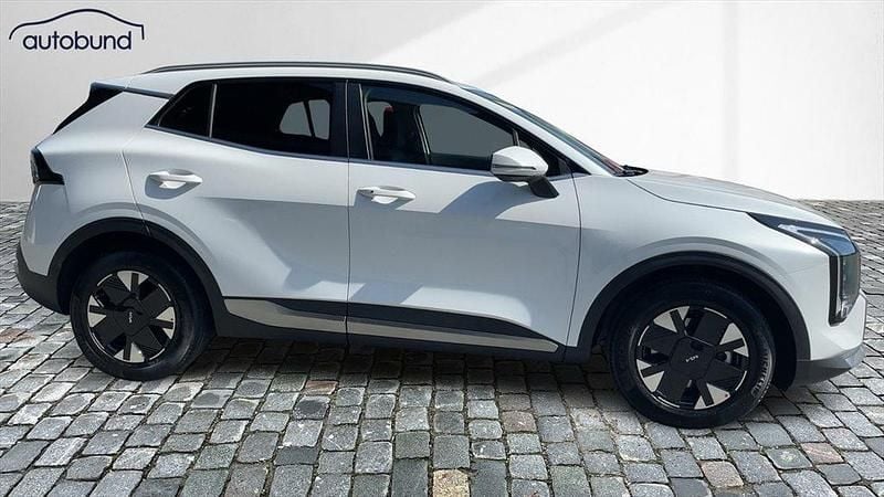 Neu Kia Sportage Gold 150 PS (110 kW) 2025 Weiss / deluxeweiss SUV