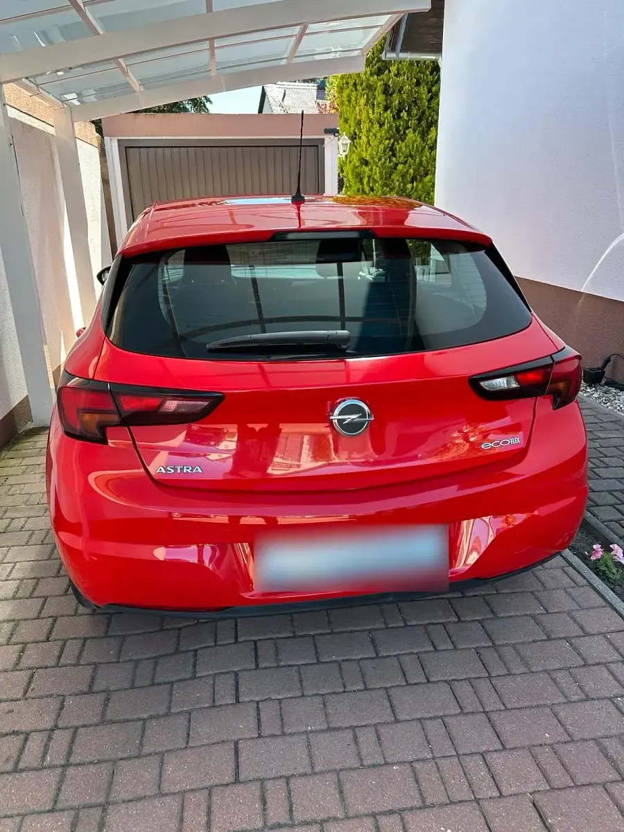 Gebraucht Opel Astra Eco 105 PS (77 kW) 2016 Rot Limousine