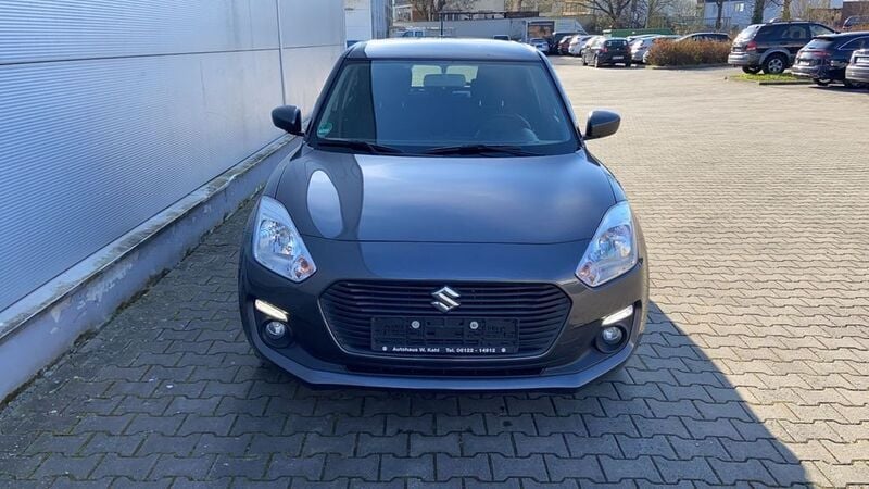 Grau Gebraucht 2019 Suzuki Swift Comfort Kleinwagen | 9.299 € (Etwas zu teuer) - Bild 1/4