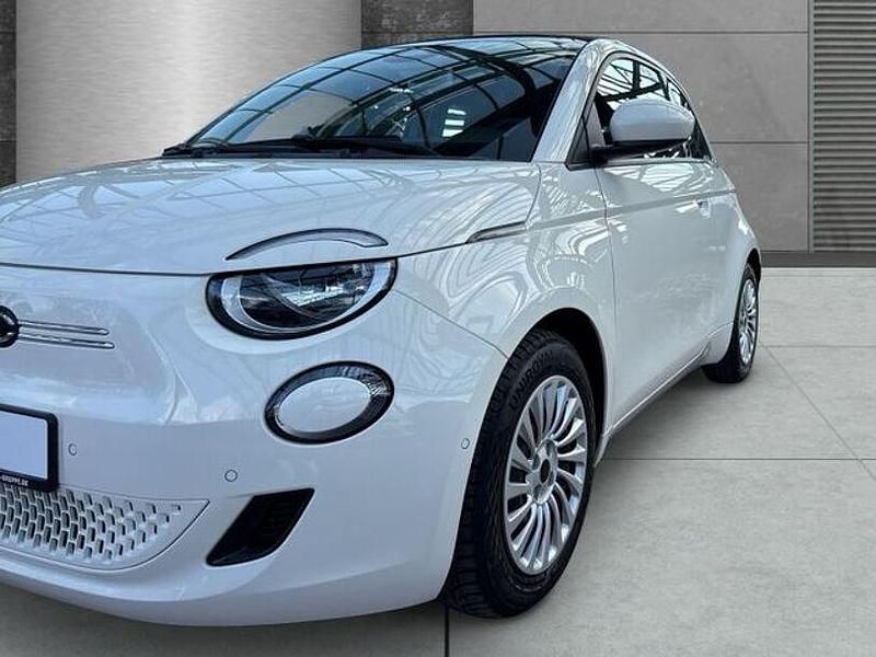 Gebraucht Fiat 500e 86 kW (118 PS) 2023 Arktis weiß Cabrio