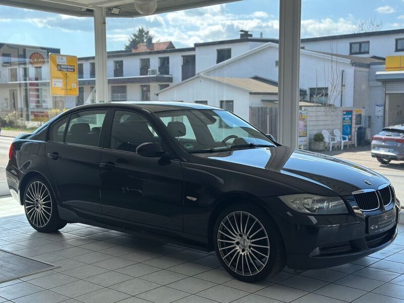 Schwarz Gebraucht 2006 BMW 318 Comfort Edition Limousine | 4.990 € (Fairer Preis) - Bild 1/4