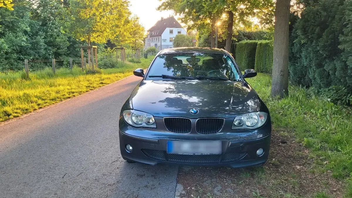 Gebraucht BMW 116 115 PS (84 kW) 2005 Grau Kleinwagen
